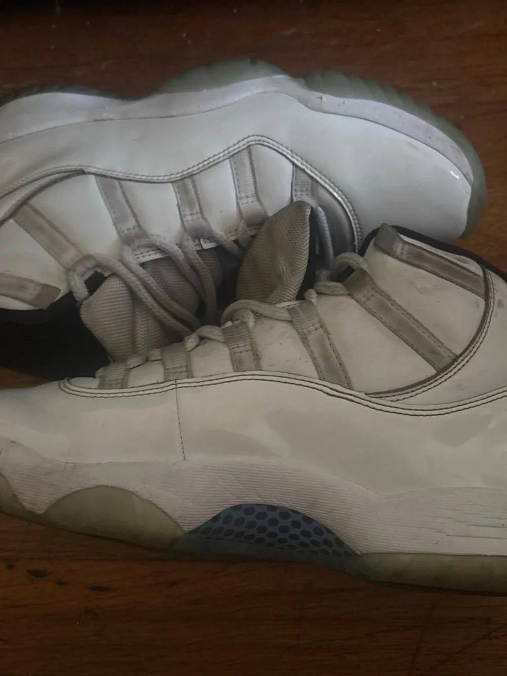 Jordan Men's White and Light Gray Sneakers